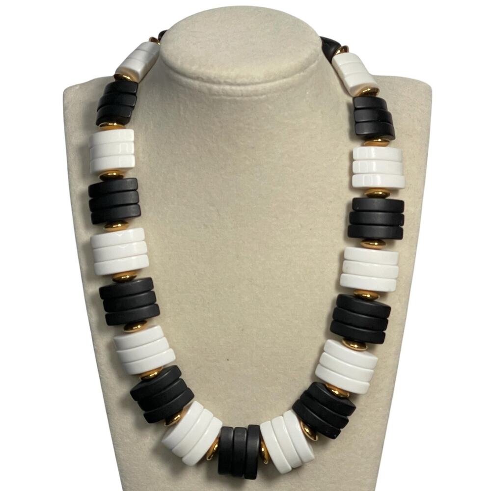 Vintage 1986 Avon Spectator Necklace Black White Acrylic Chunky Choker Statement